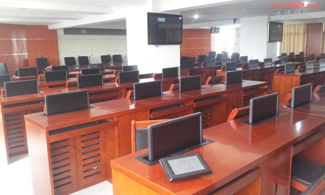 Т�����r(n��ng)�I(y��)�y�ж�ý�w���hϵ�y(t��ng)